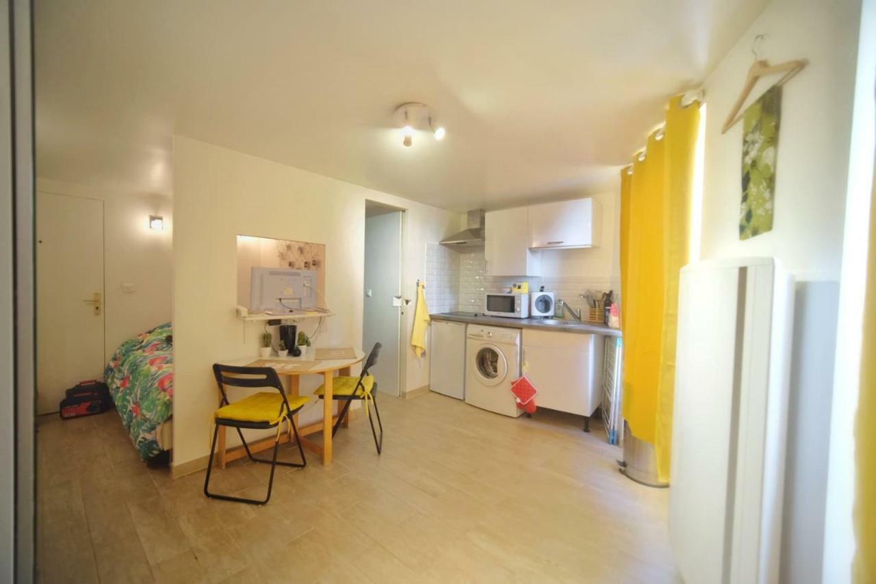 Charming Studio - Heart Of The City / Downtown Fontainebleau Extérieur photo